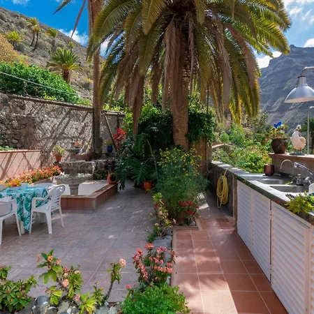 With Heated Pool & Mountain Views Mogan