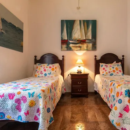 Villa With Heated Pool & Mountain Views Mogan